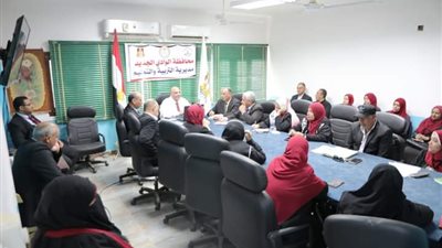 إنهاء إجراءات التعاقد للناجحين في مسابقة 30 ألف معلم بالوادي الجديد 