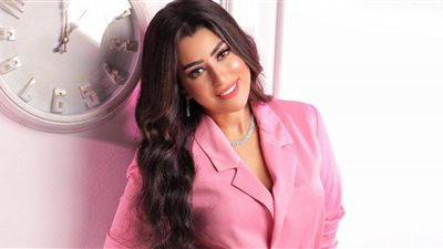 16 فئة لأسعار تذاكر مسرحية آيتن عامر بموسم الرياض