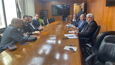 الصناعات الهندسية تبحث مع هيئة التصنيف الفرنسية منح شهادات الاعتماد الدولية لمستلزمات صناعة السفن