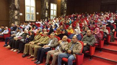 50 طالبا يشاركون باللقاء السنوي لقيادات الاتحادات الطلابية بالبحيرة 