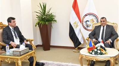 وزير الإنتاج الحربي يبحث التعاون المشترك مع نائب رئيس الوكالة الرومانية للاستثمار