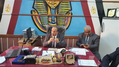 وكيل تعليم الأقصر يجتمع بمديري العموم والإدارات التعليمية استعدادًا للانتخابات الرئاسية
