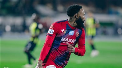 ضمك يباغت اتحاد جدة بهدفين في الشوط الأول من الدوري السعودي