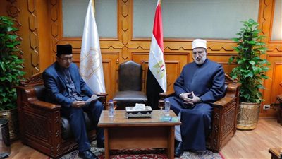 خلال لقاء الضويني، وفد ماليزي: الأزهر نبراس ومشعل الوسطية والاعتدال في العالم