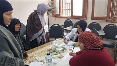 جامعة بنها تختم فعاليات القوافل الطبية بقرى كفر شكر