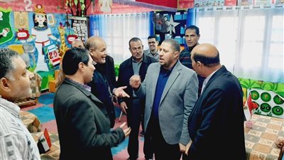 السكرتير المساعد بالبحيرة يتابع الاستعدادات والتجهيزات النهائية بالمقرات الانتخابية بالمحافظة (صور)