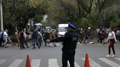 زلزال بقوة 5.8 درجات يهز وسط العاصمة المكسيكية