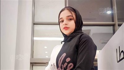 دماء على الأسفلت، سيارة طائشة تطيح بأحلام بنت الـ17 عامًا على طريق طنطا