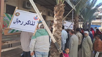 الكشف على 1328 مريضًا في قافلة علاجية بالدقهلية