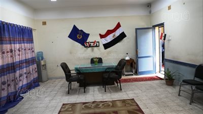 محافظ أسوان يتفقد لجان الانتخابات الرئاسية (صور)