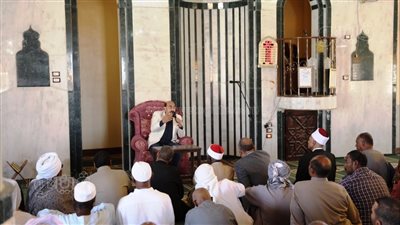 محافظ أسوان: نراهن على الوعى الوطنى في المشاركة بالانتخابات (صور)