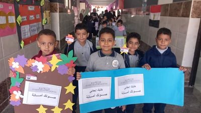 لتعليم النشء بحقه، مدارس الوادي الجديد تنظم نموذج محاكاة للانتخابات الرئاسية (صور)