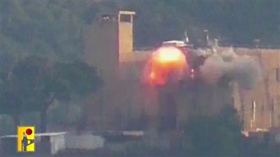 حزب الله يعرض مشاهد من استهدافه ثكنة إسرائيلية وتدمير جزء منها (فيديو)