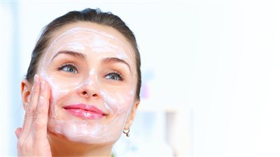 جلسات تنظيف البشرة، في البيت بأقل التكاليف