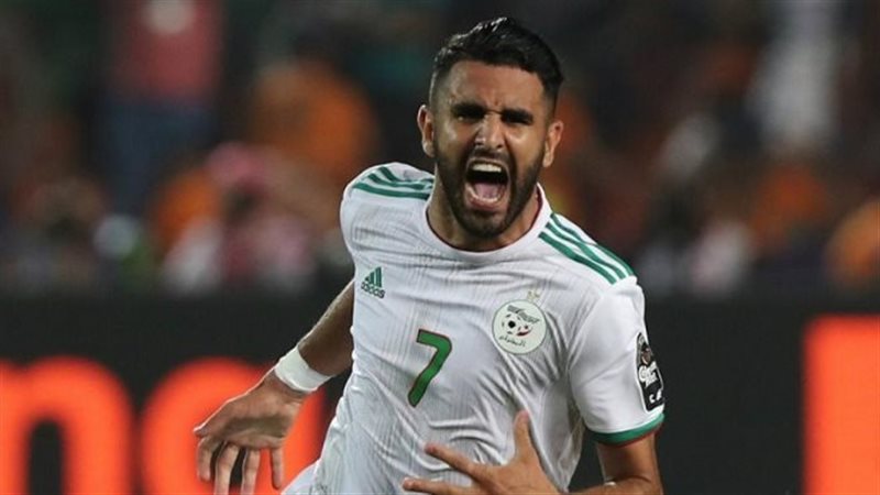 رياض محرز،فيتو