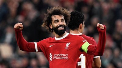 محمد صلاح على مقاعد بدلاء ليفربول أمام وست هام في كأس كارابو