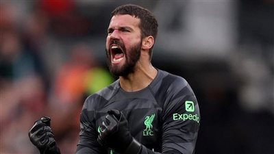 حارس ليفربول مطلوب في الدوري السعودي 