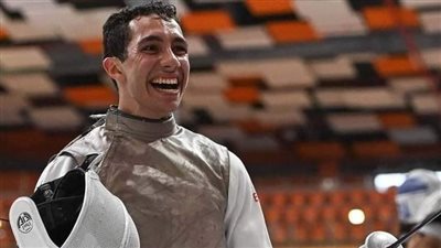 وزير الرياضة يهنئ محمد حمزة على الميدالية الفضية بكأس العالم لسلاح الشيش 