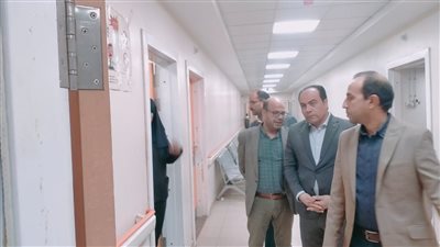 وكيل صحة سوهاج يشدد على انتظام جميع الأطقم الطبية والفنية خلال فترة الانتخابات