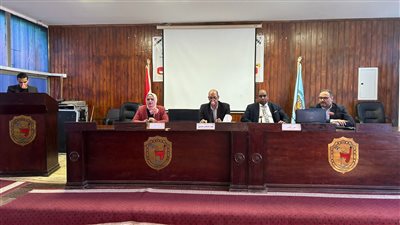 ندوة تثقيفية بجامعة سوهاج عن صحة المرأة في ضوء الاستراتيجية الوطنية للصحة والسكان 