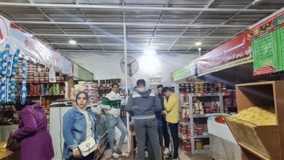 السكر بـ 27 جنيها.. إقبال كبير على المعرض الدائم للسلع المخفضة بالمنصورة (صور)