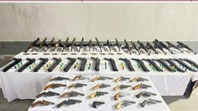 ضبط 18 سلاحا ناريا و10 قضايا مخدرات فى سوهاج وأسوان ودمياط 