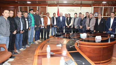 محافظ بني سويف يؤكد دور الإعلام في نقل الحقائق ووأد الشائعات