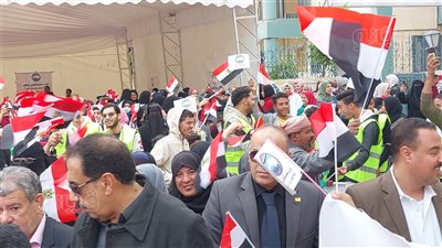  بالأغاني الوطنية والزغاريد، توافد المواطنين على اللجان الانتخابية بمطروح (فيديو وصور)