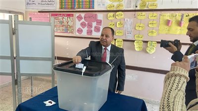 وزير المالية يدلي بصوته في الانتخابات الرئاسية بـ 6 أكتوبر (فيديو وصور)