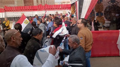 إقبال المواطنين للإدلاء بأصواتهم في لجان الفيوم (صور)