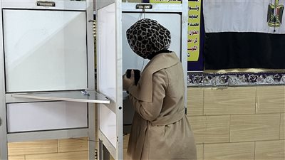 مشاركة فعالة من السيدات بالانتخابات الرئاسية بمحافظة البحيرة (فيديو)