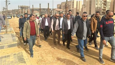 مسؤولو الإسكان يتفقدون مشروعات حدائق العاصمة 