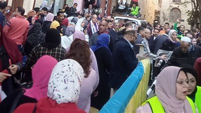 إقبال من النساء على الإدلاء بأصواتهن في لجان مصر القديمة 