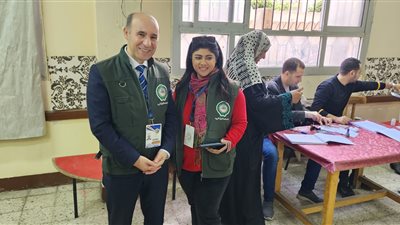بعثة من جامعة الدول العربية تزور لجنة فاطمة الزهراء لمتابعة الانتخابات (صور)