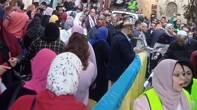 إقبال كثيف على التصويت بانتخابات الرئاسة بلجنة عمر بن الخطاب بزفتى (صور)