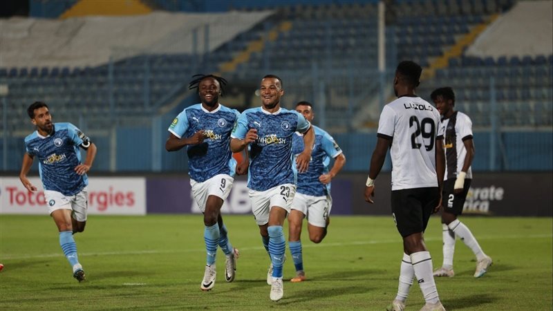 بيراميدز، فيتو