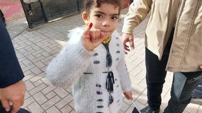 الاطفال يتصدرون المشهد بانتخابات الرئاسة 2024 في الجيزة (صور) 