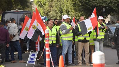  إقبال كثيف للناخبين أمام لجنة جمال عبد الناصر بالدقي بالانتخابات الرئاسية ( فيديو وصور)