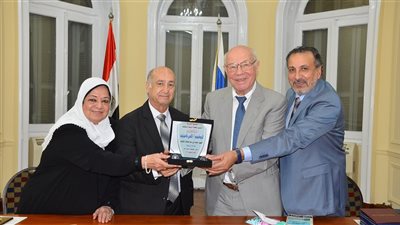 كبير المستشرقين الروس في ختام زيارته لمصر: حصلت علي جرعة من السعادة 