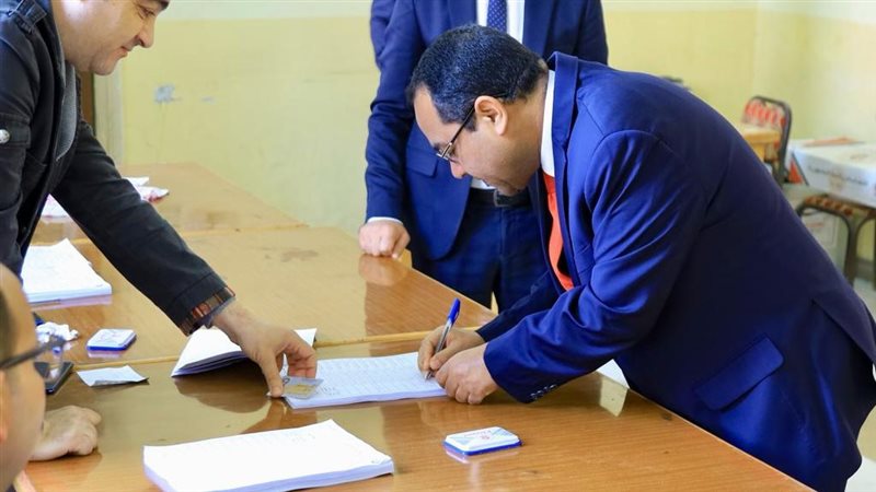 رئيس التنظيم والإدارة،فيتو