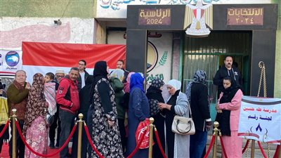 مدير مباحث القاهرة يتفقد محيط اللجان الانتخابية بمنطقة وسط البلد 