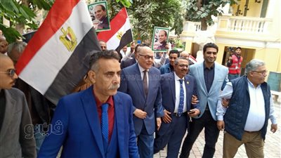 الدرندلي ورئيس حزب الغد ووزير الاستثمار السابق يشاركون بالانتخابات الرئاسية (صور) 