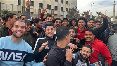 بسبب إقبال منسوبي جامعة الأزهر، القاضي يعلق التصويت بمجمع الملك فهد ومدرسة عباس العقاد