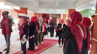 ظهور مميز لطلاب جامعة أسوان أثناء الإدلاء بأصواتهم فى لجان انتخابات الرئاسة (فيديو)