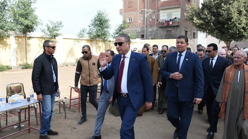 محافظ الفيوم يتفقد