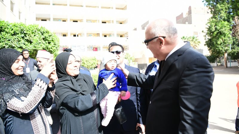 محافظ قنا،فيتو
