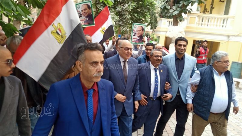 رئيس حزب الغد، فيتو