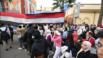 الوطنية للانتخابات: تلقينا شكاوي من الزحام علي لجان التصويت 