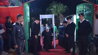 محافظ القاهرة: استمرار التصويت في 14 لجنة بعد الـ 9 مساءً نظرًا لإقبال الناخبين 