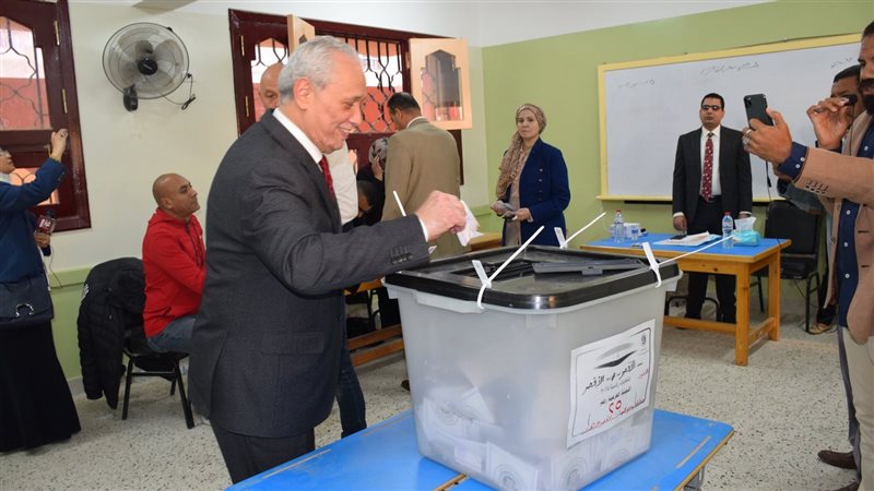 محافظ الأقصر، فيتو